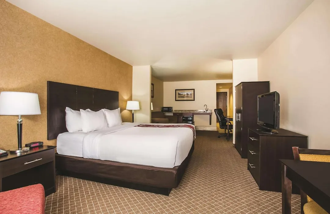 La Quinta By Wyndham Ely-1
