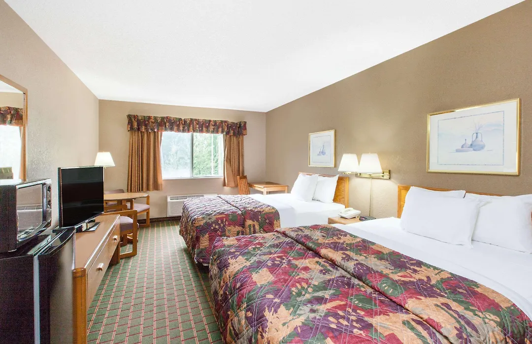 Days Inn By Wyndham Sault Ste Marie Mi-1