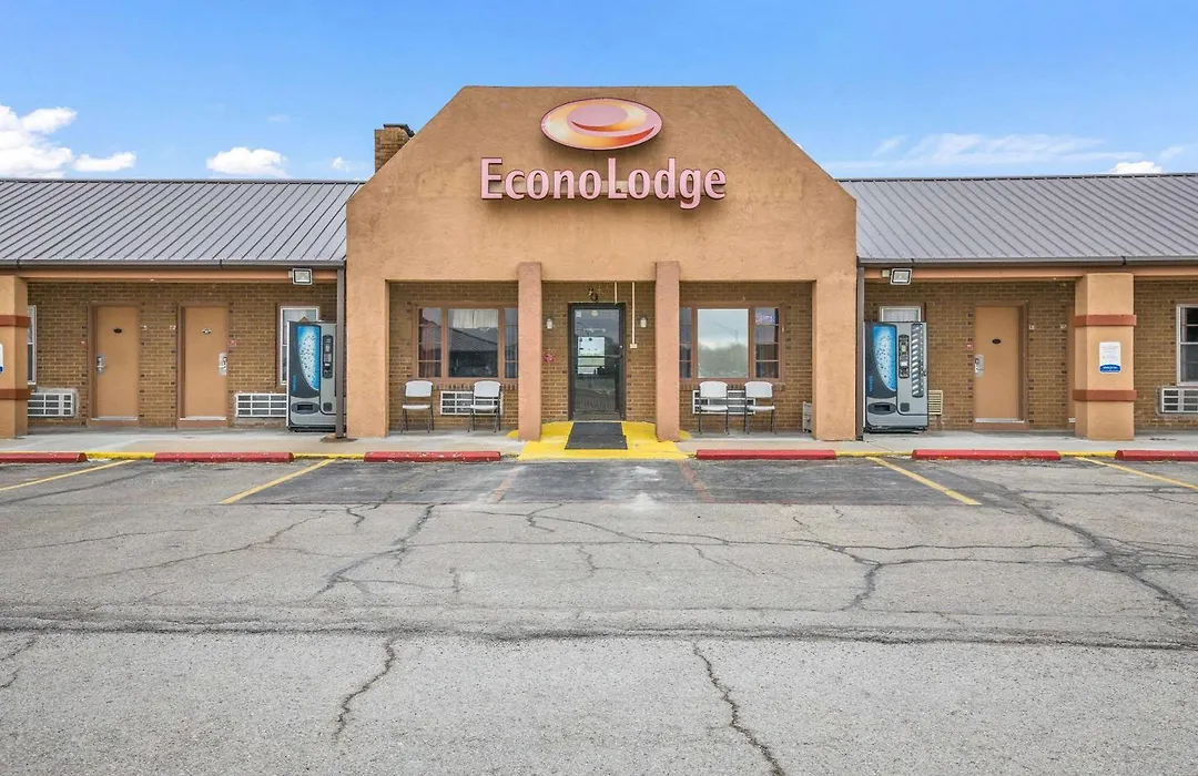 Econo Lodge Cameron-1