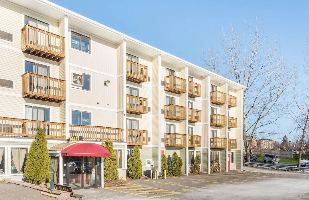 Days Inn By Wyndham Colchester Burlington-1