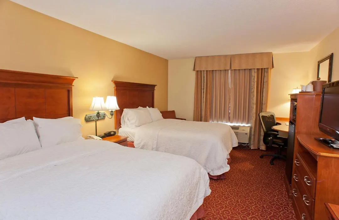 Hampton Inn & Suites Mccomb-1