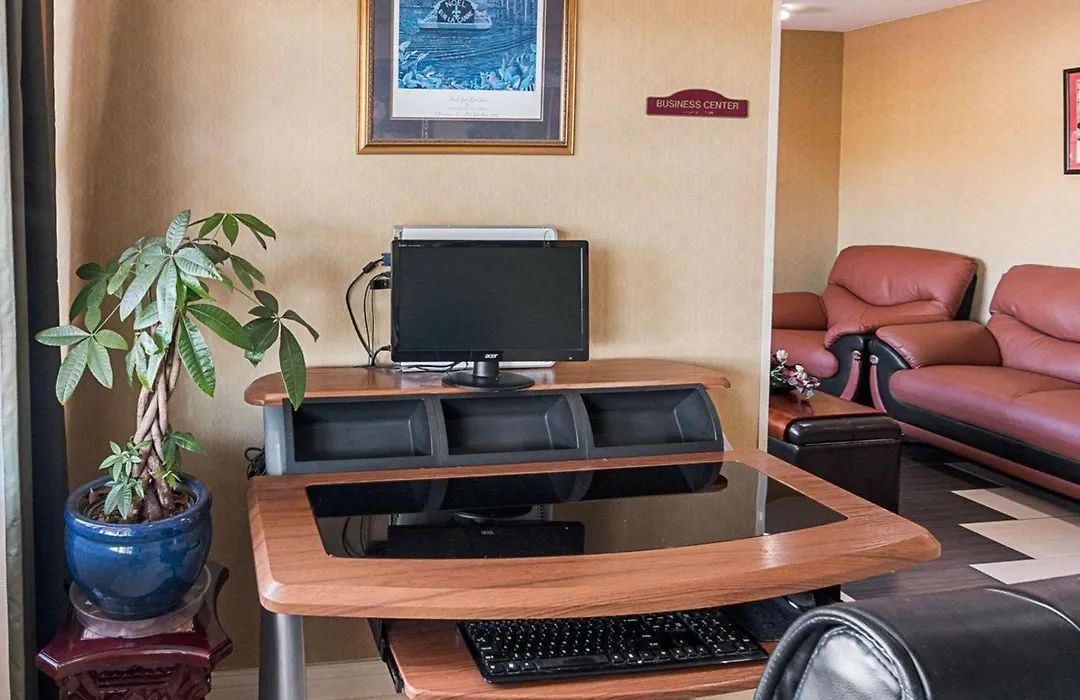 Econo Lodge Inn & Suites Natchitoches-1