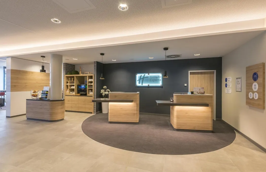Holiday Inn Express - Wuppertal - Hauptbahnhof By Ihg-1