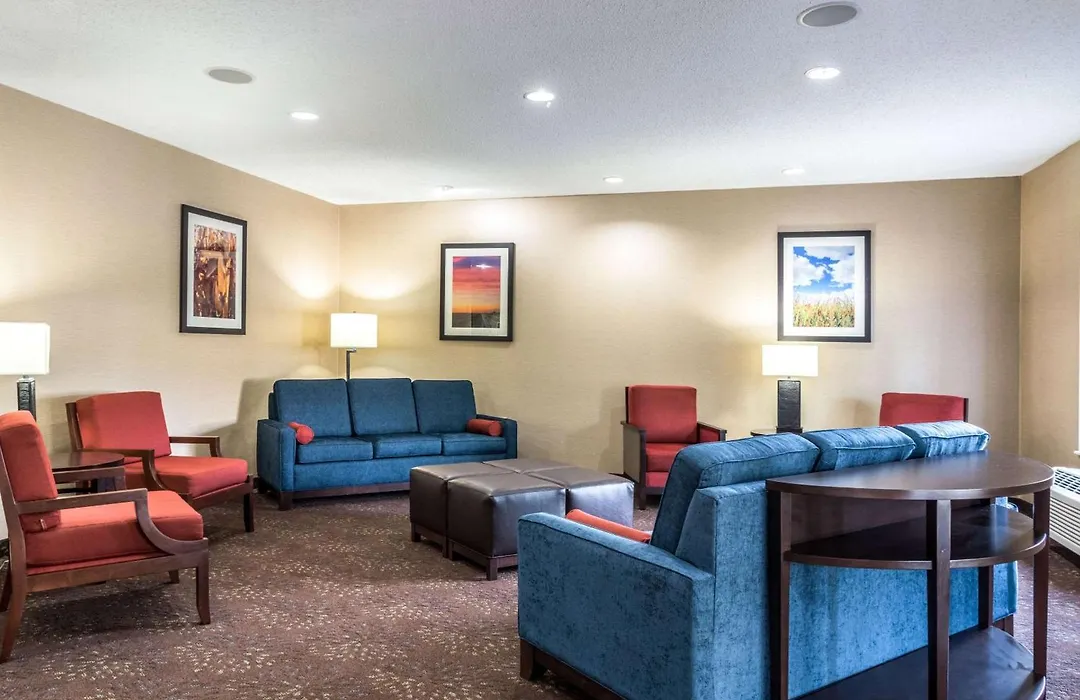 Comfort Inn & Suites - Hannibal-1