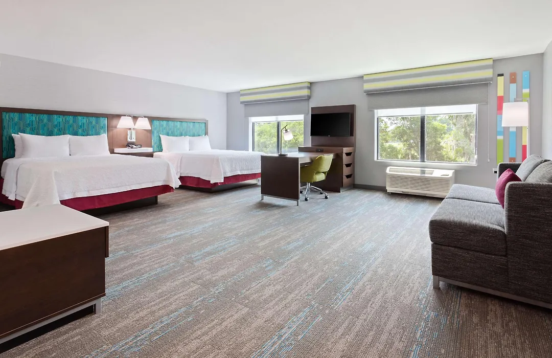 Hampton Inn & Suites Alachua I-75, Fl-1