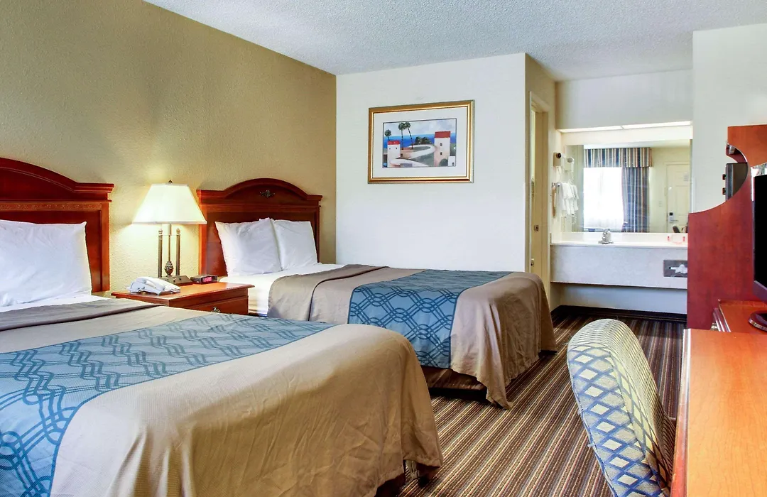 Econo Lodge Vicksburg-1