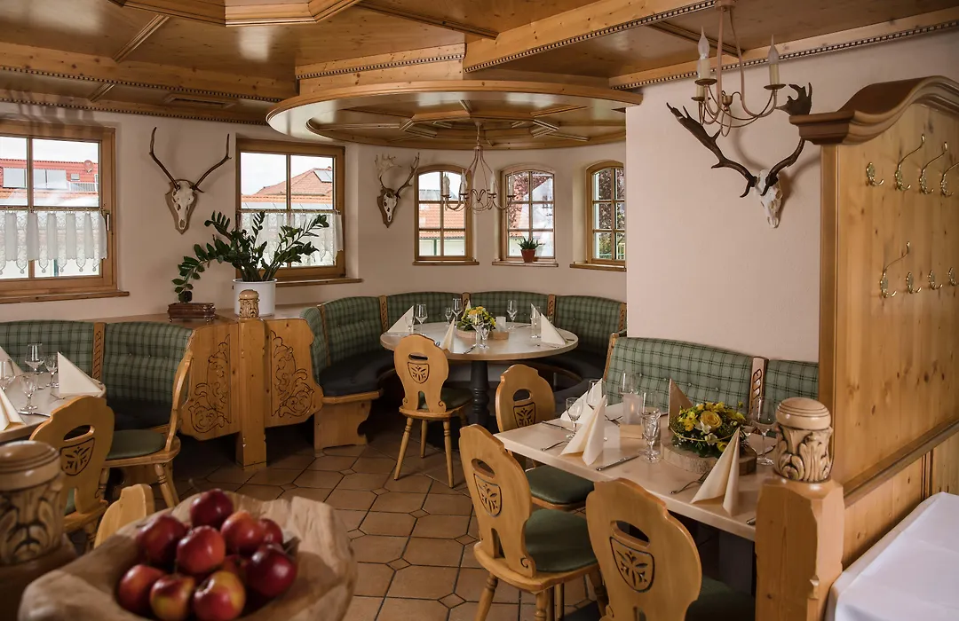 Hotel Linderhof-1