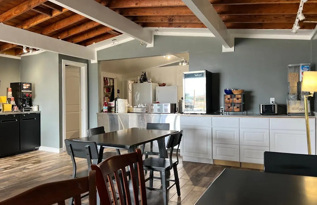 Comfort Inn Near Hearst Castle - Cambria-1