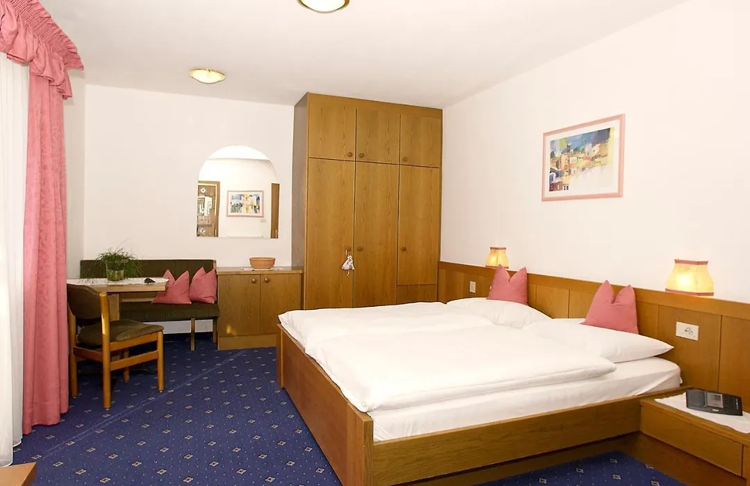 Palmengarten Hotel Gstoer-1