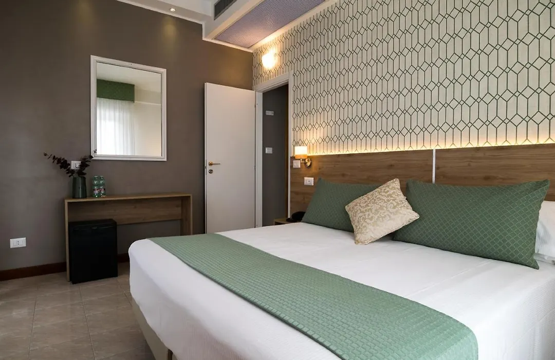 Hotel Pacific-1