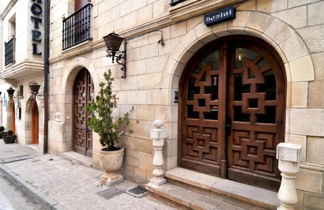 Hostal Santo Domingo de Silos-1