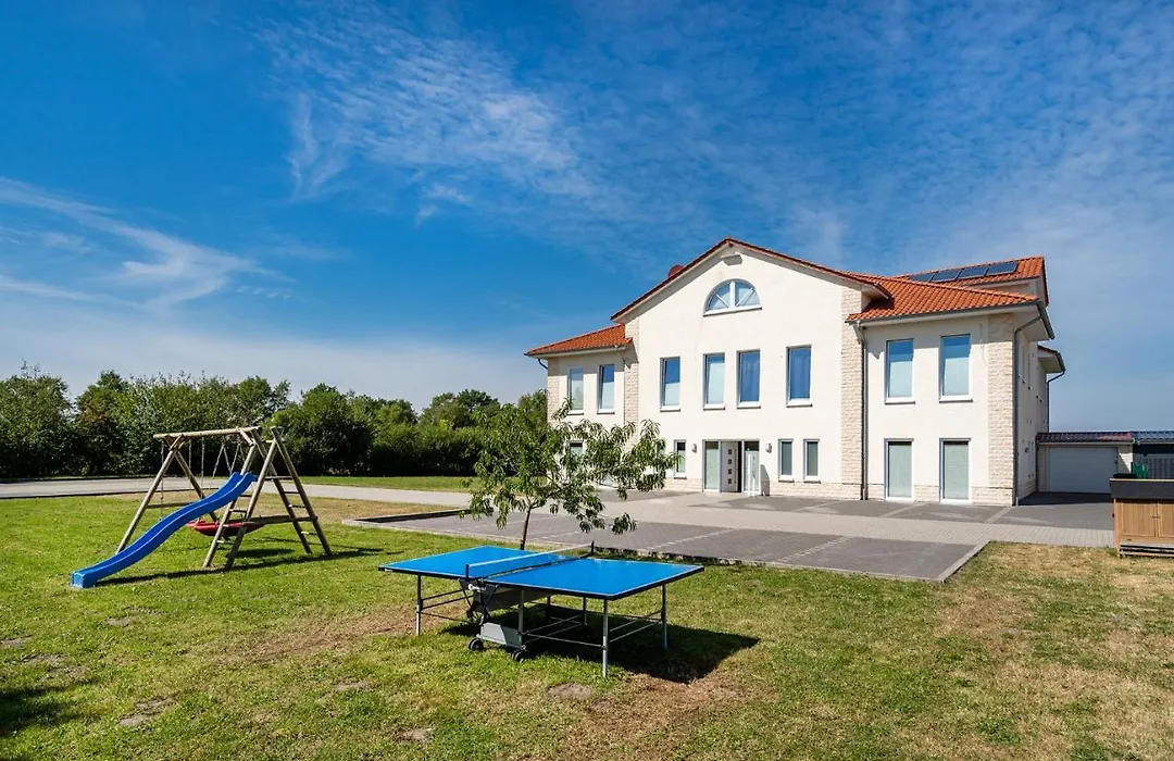 Villa Moorstern am Badesee Tannenhausen-1