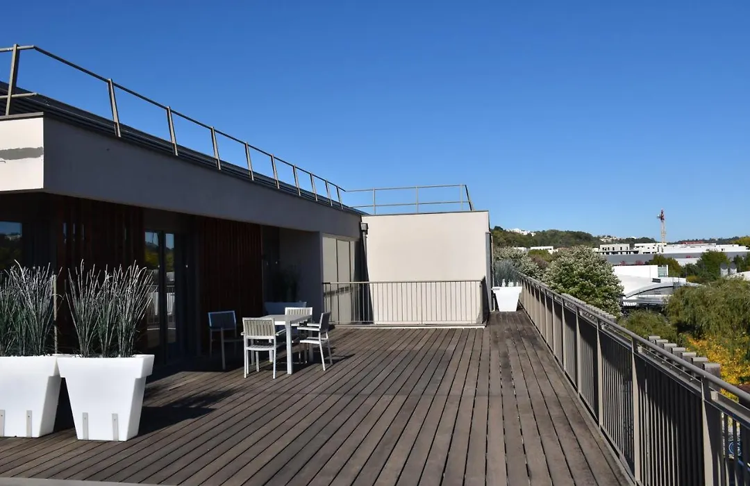Dock Ouest Residence Groupe Paul BOCUSE-1