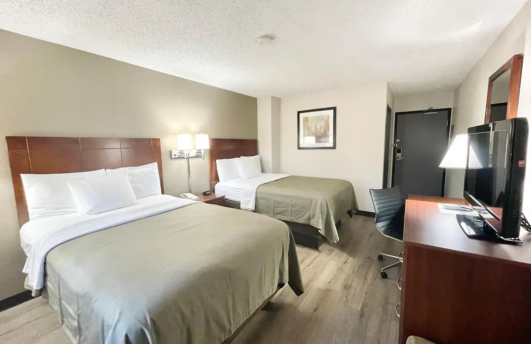 Econo Lodge Cartersville-Emerson Lake Point-1