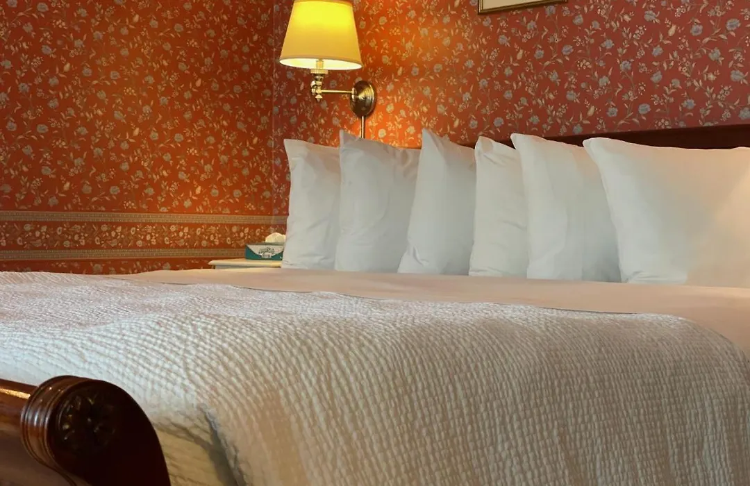 Central House Inn-1