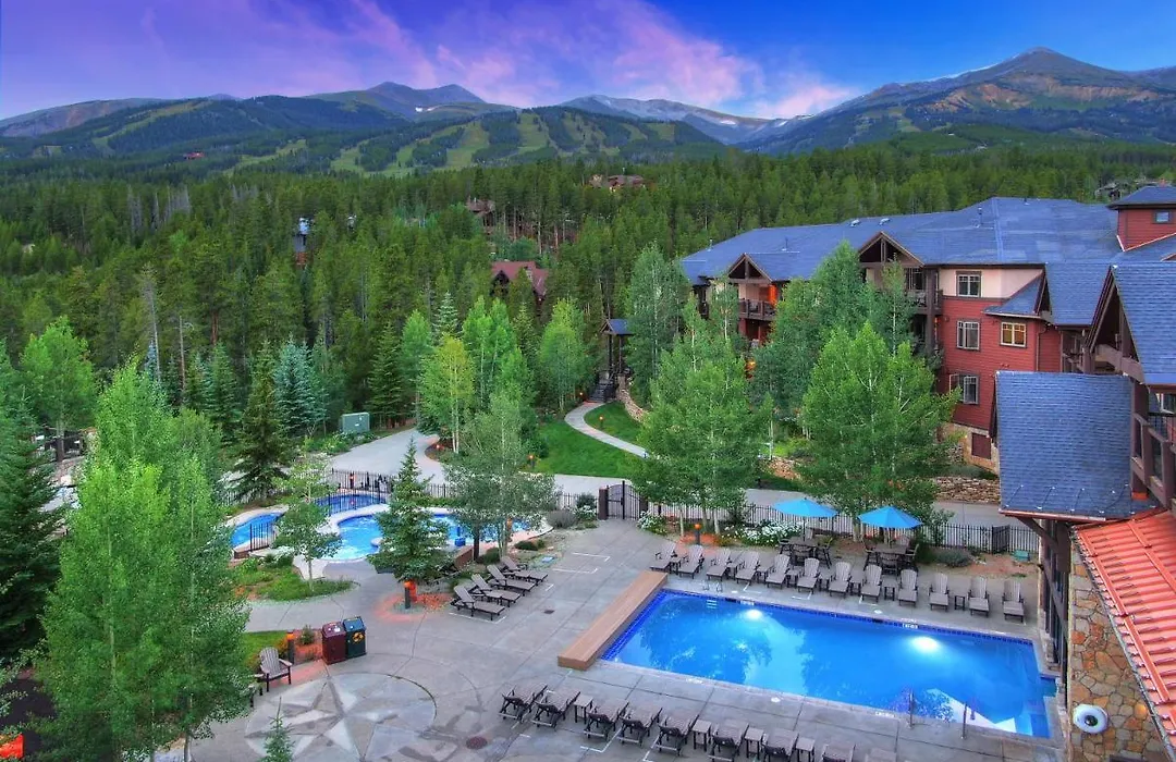 Grand Timber Lodge-1