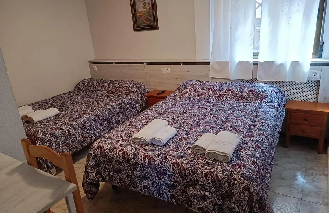 Hostal Residencia Taray-1