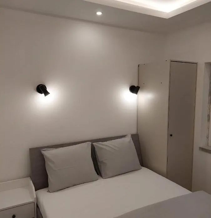 Lisbon South Bay Rooms-1