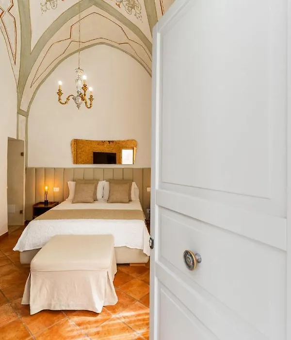 Corte Patitari - by Patitari Suites-1
