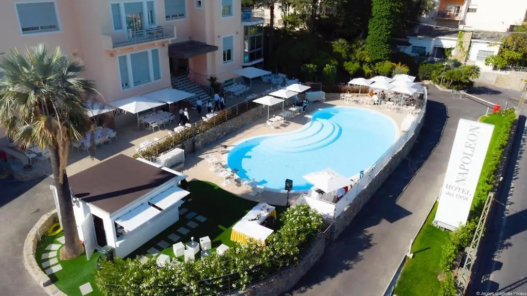 Hotel Napoleon-1
