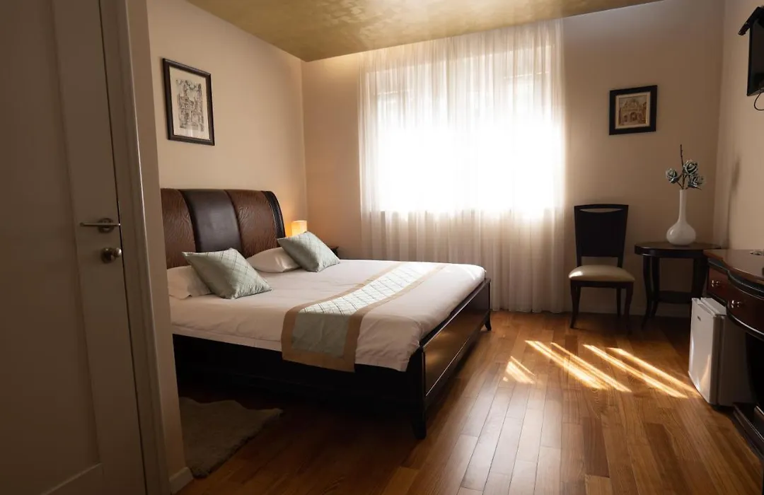 Scallop Regent Rooms-1