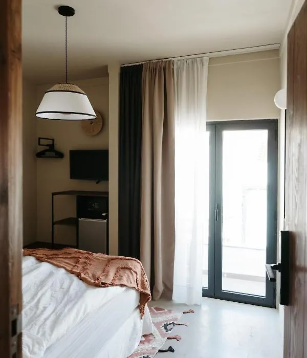 Rooftop Guesthouse Alvor-1
