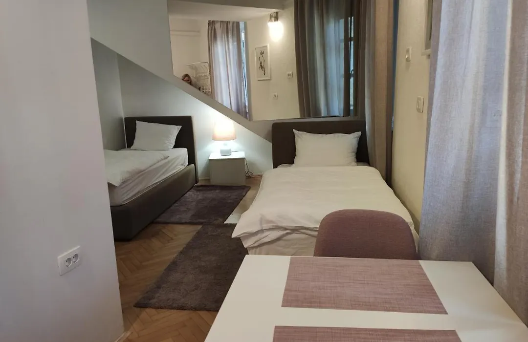 Aparthotel Cross Street 4-1