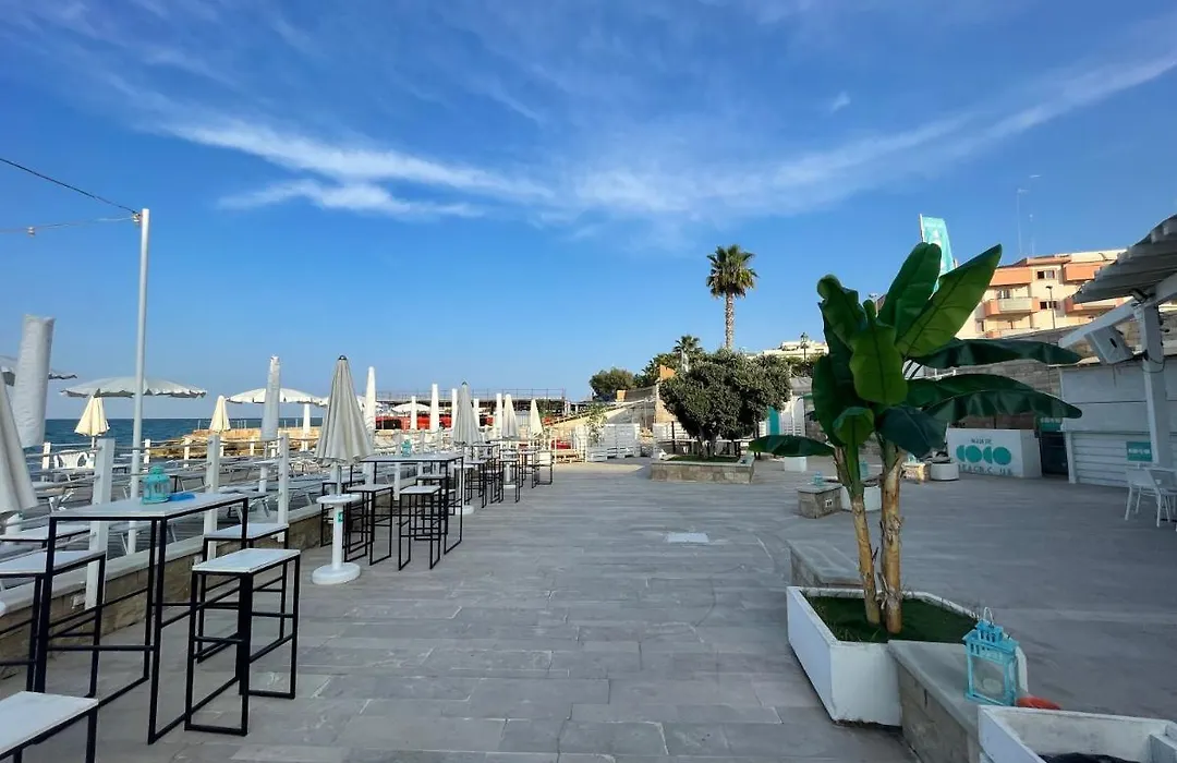 Fabris Palace-1