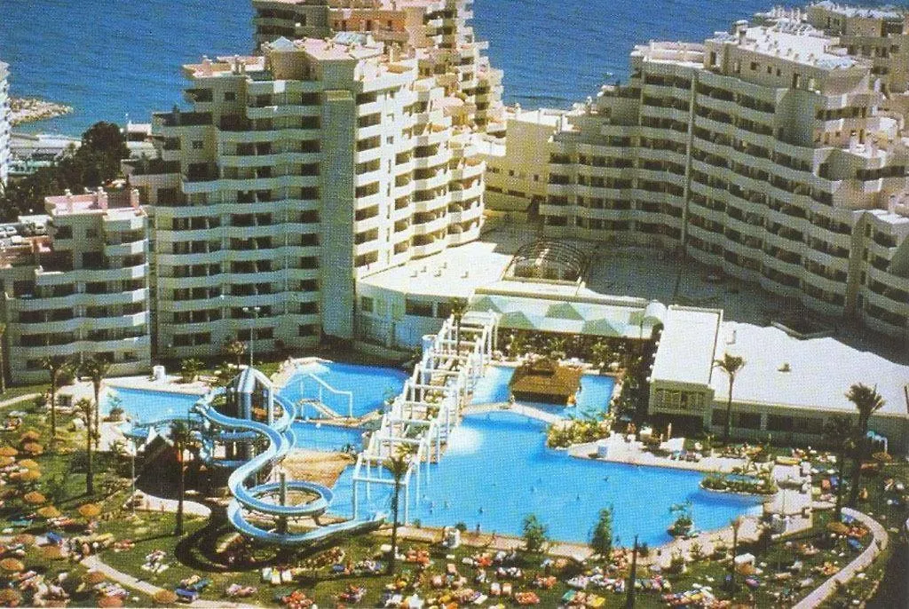 Fantastico estudio en Benalbeach con vistas al mar-1