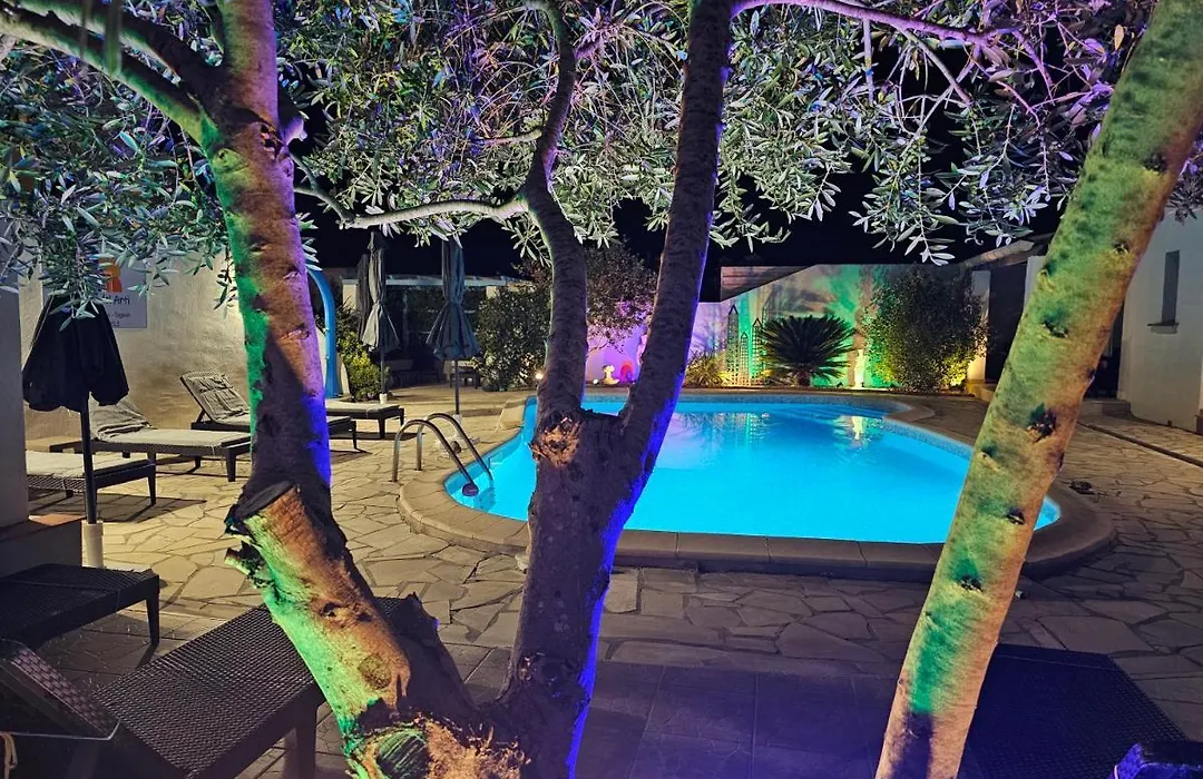 La Casa del Arti - Hôtellerie&Spa - Centre bien-être et Piscine chauffée-1