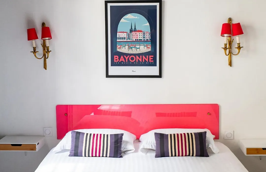Hotel Le Port Neuf-1