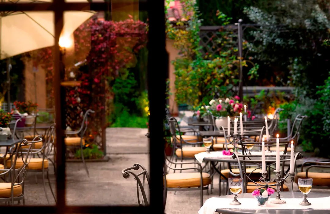 Hotel Relais Dell'Orologio-1