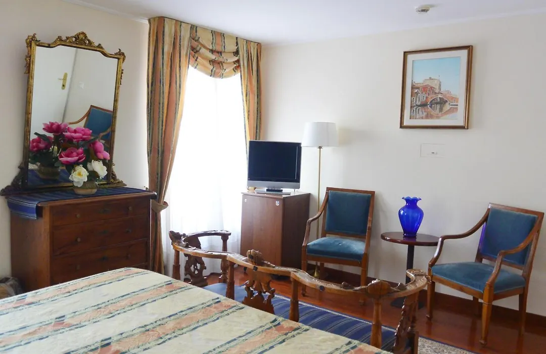 Hotel San Zulian-1