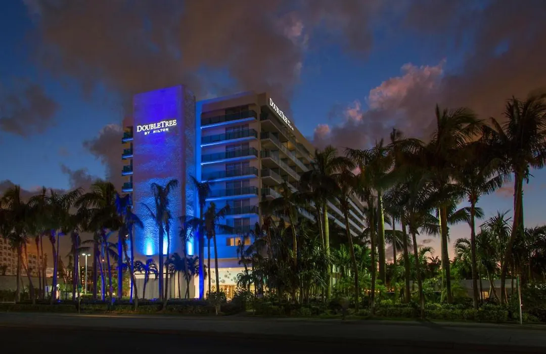 Doubletree Resort By Hilton Hollywood Beach-1