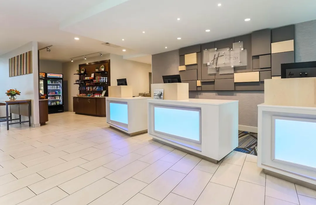 Holiday Inn Express & Suites Fort Worth Downtown By Ihg-1