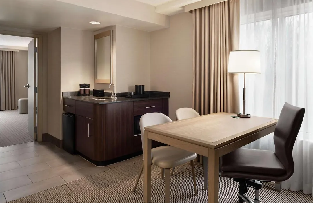 Embassy Suites By Hilton Cleveland Rockside-1