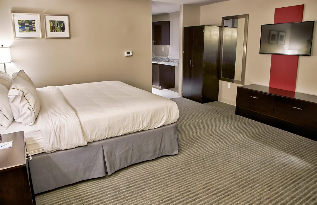 Holiday Inn Express & Suites Claremore By Ihg-1