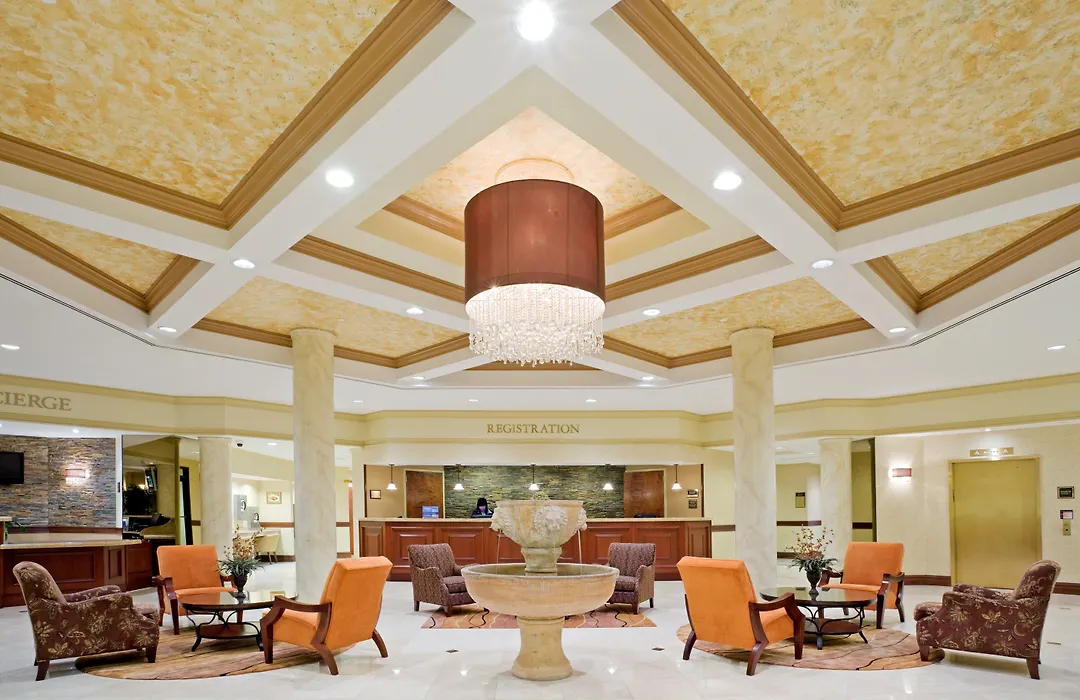 Crowne Plaza Edison By Ihg-1