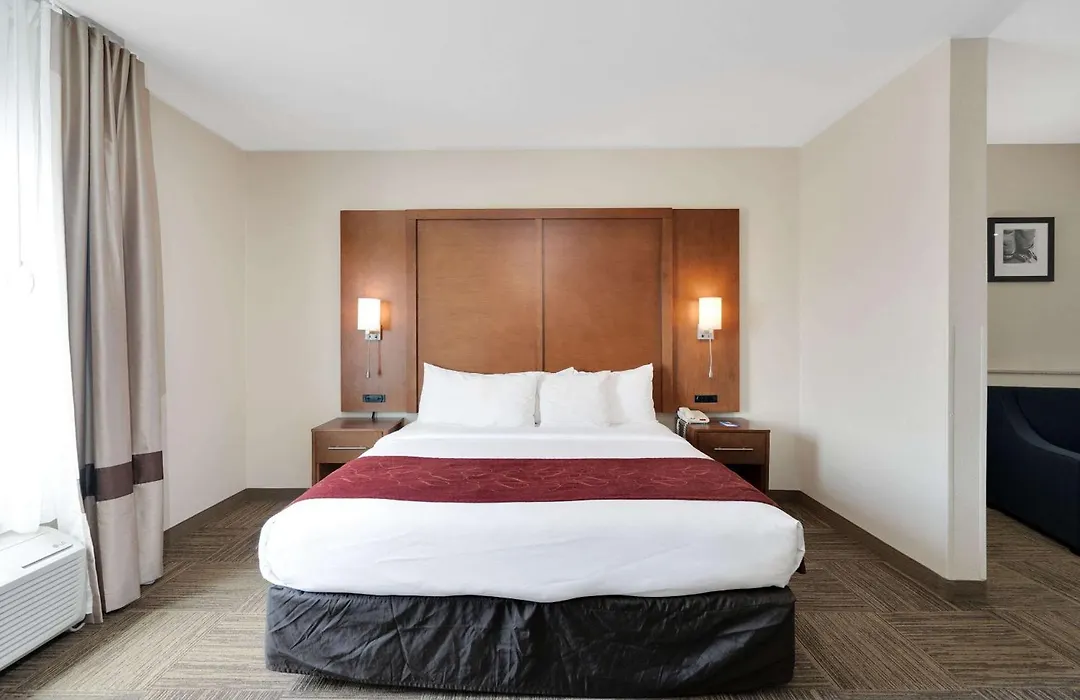 Comfort Suites University-1