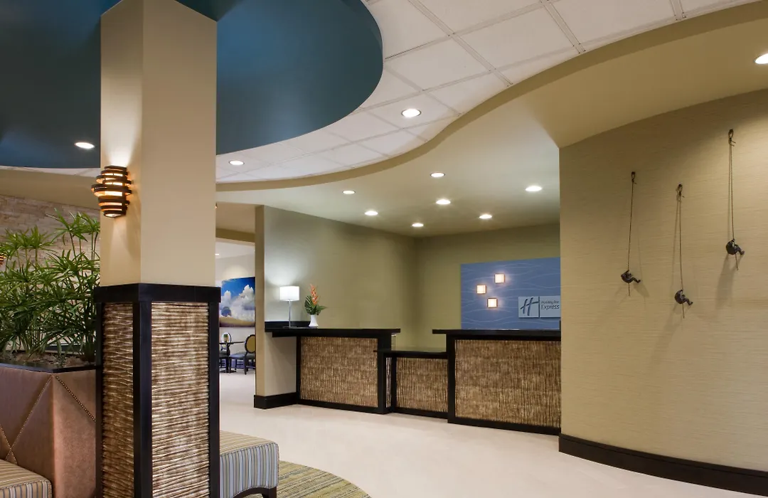 Holiday Inn Express-1