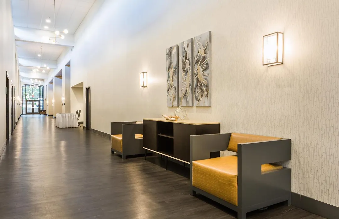 Holiday Inn Roanoke Airport - Conference Ctr By Ihg-1