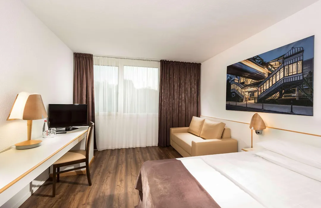 Tryp By Wyndham Wuppertal-1