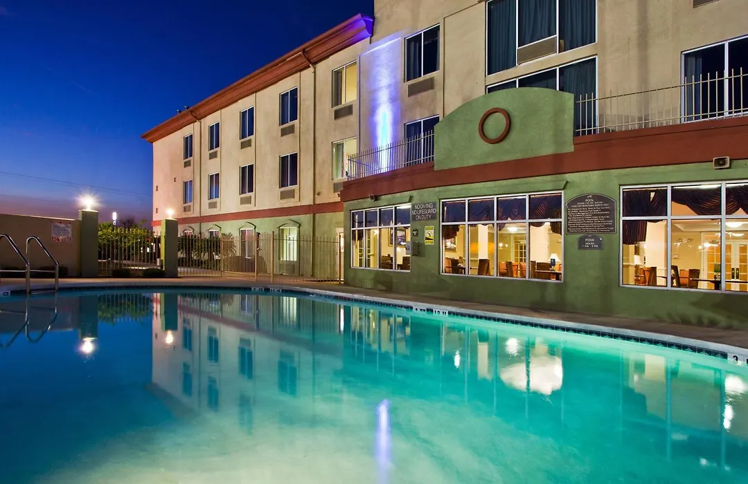 Holiday Inn Express Hotel & Suites Live Oak By Ihg-1
