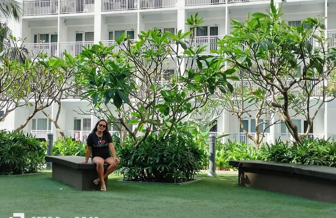 1 bedroom unit condo-1