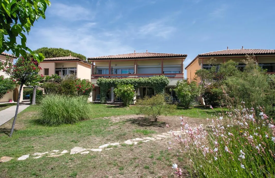 SOWELL RESIDENCES Les Sablons-1