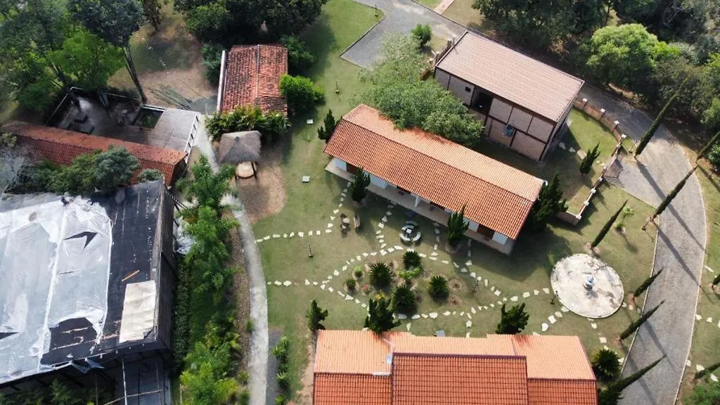 Villa Dos Pinhais Hotel E Eventos-1