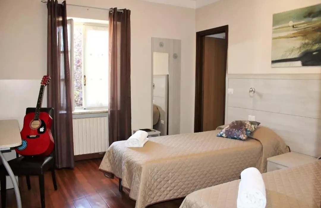 Nuovo Hotel Giardini-1