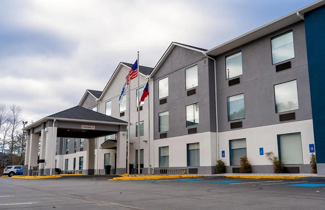 Holiday Inn Express & Suites Hiawassee By Ihg-1