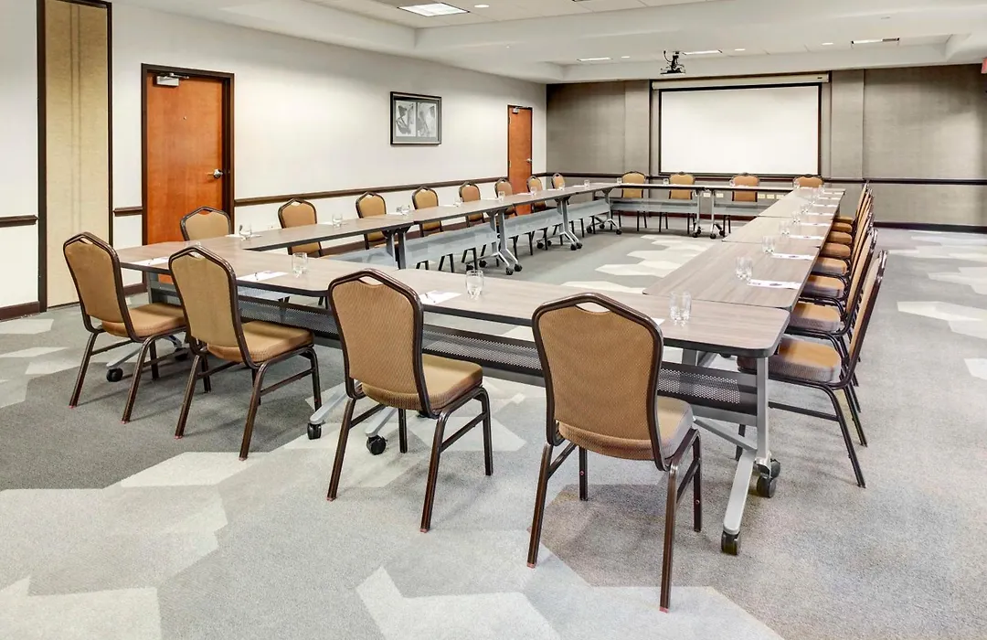 Hyatt Place Tampa Busch Gardens-1