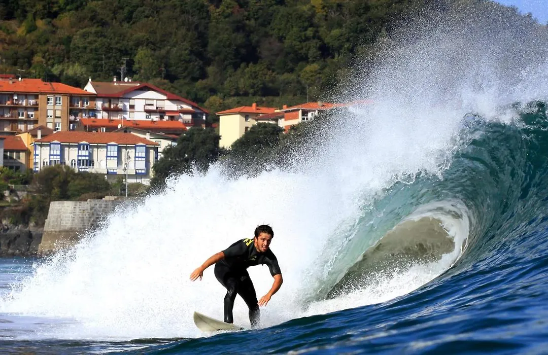 Apartamentos Mundaka Surf Plaza-1